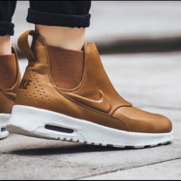 nike thea mid boot